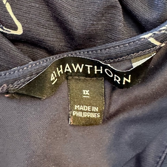 41 Hawthorn Navy Floral Short Flutter Sleeve Dress size 1X V Neck - Picture 9 of 12